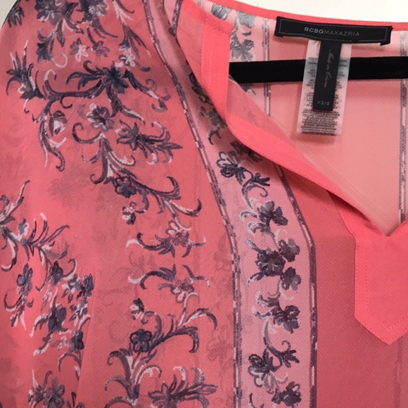 pink BCBG flowy top - Picture 2 of 3